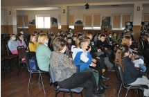 Uczniowie klas I-III szkoly podstawowej