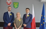 Dwoje mężczyzn i kobieta 