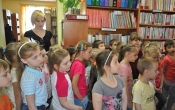 1368109837_0_goscie-z-przedszkola-w-bibliotece